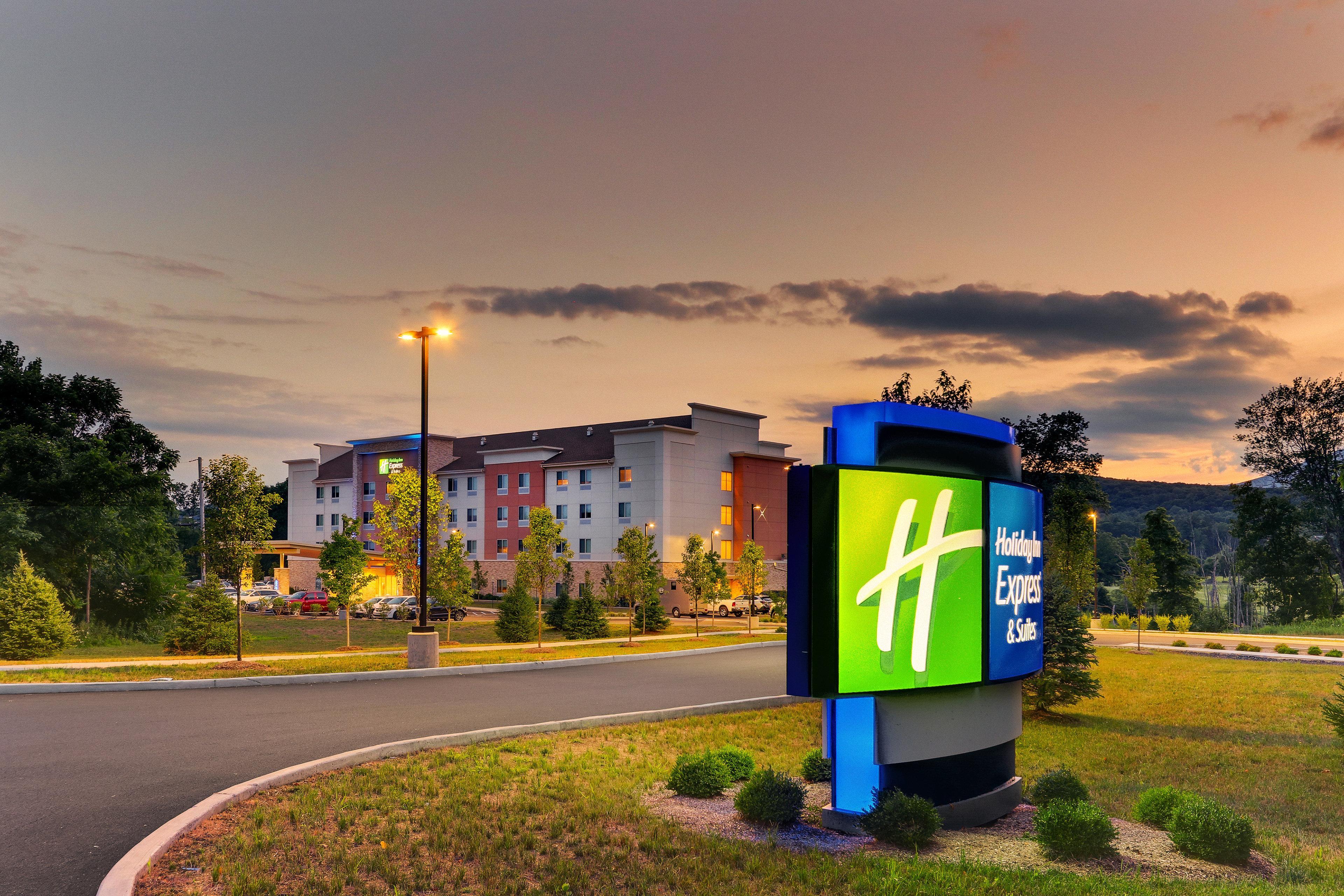Holiday Inn Express & Suites - Saugerties - Hudson Valley By Ihg Ngoại thất bức ảnh